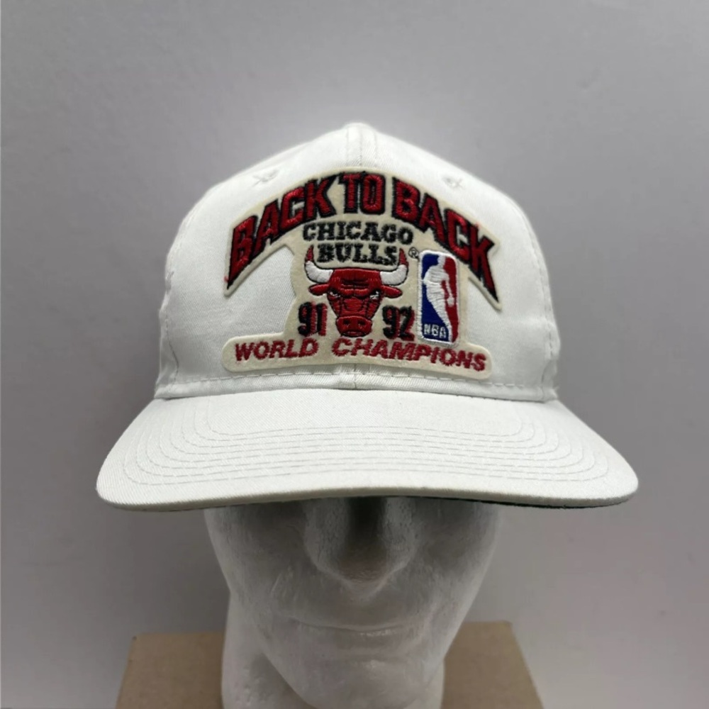 NBA Chicago Bulls 91-92 Back To Back Snap Back Hat